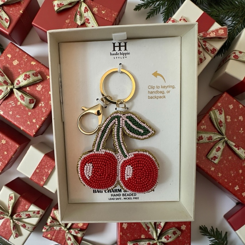 Haute Hippie Cherry Key Holder - Red & Green Hand Beaded In Gift Box NWT - Picture 2 of 13